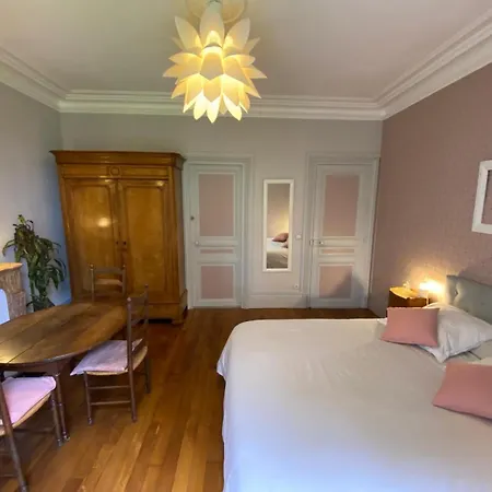 Propriete Les Ruisseaux Quarto em Acomodações Particulares